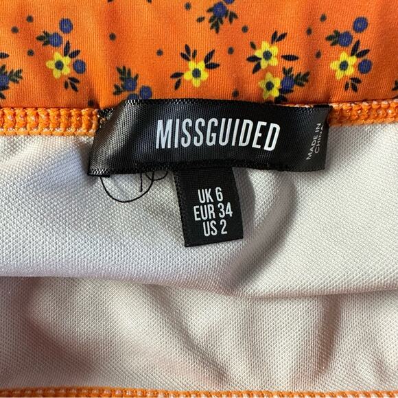Misguided Orange Bikini Set Top Size 4 Bottom size 2 - Picture 3 of 4